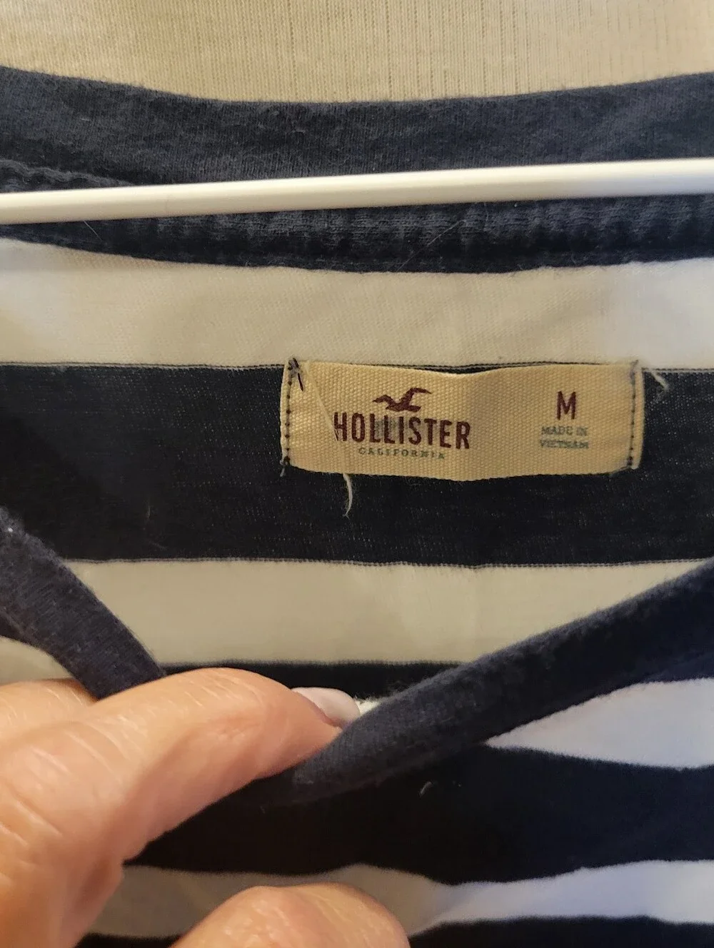 👜EUC~ Hollister Navy & White Striped Boatneck 3/4